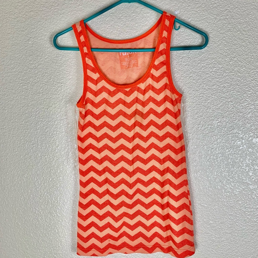 2 TANK TOPS FOR SAME PRICE